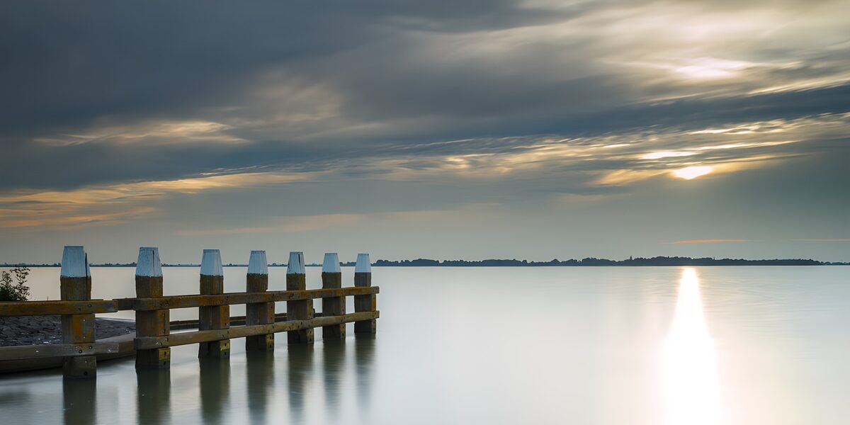 TP31577: Rustig uitzicht op de horizon bij zonsondergang