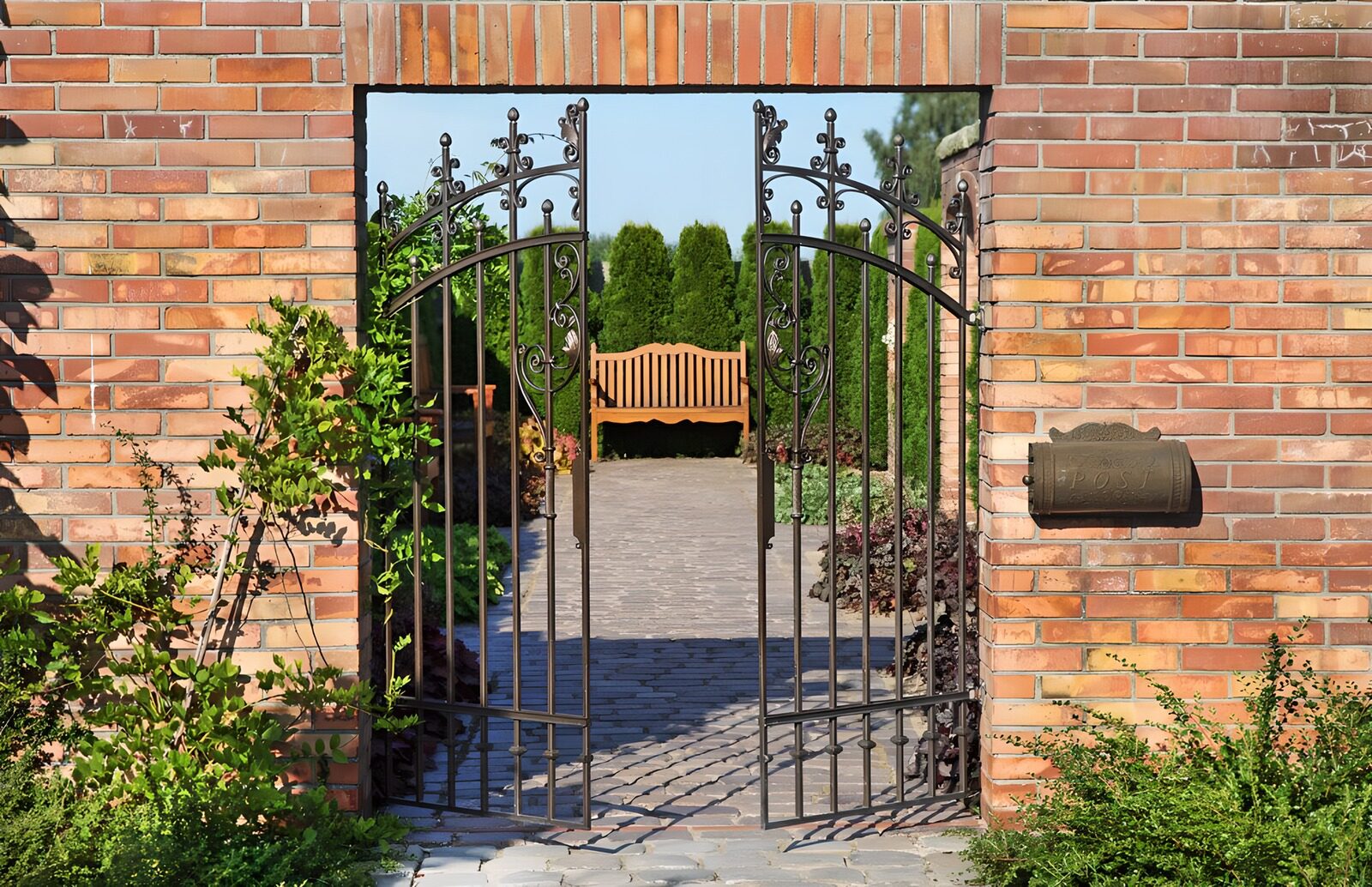 TP64144: Poort naar een groene tuin