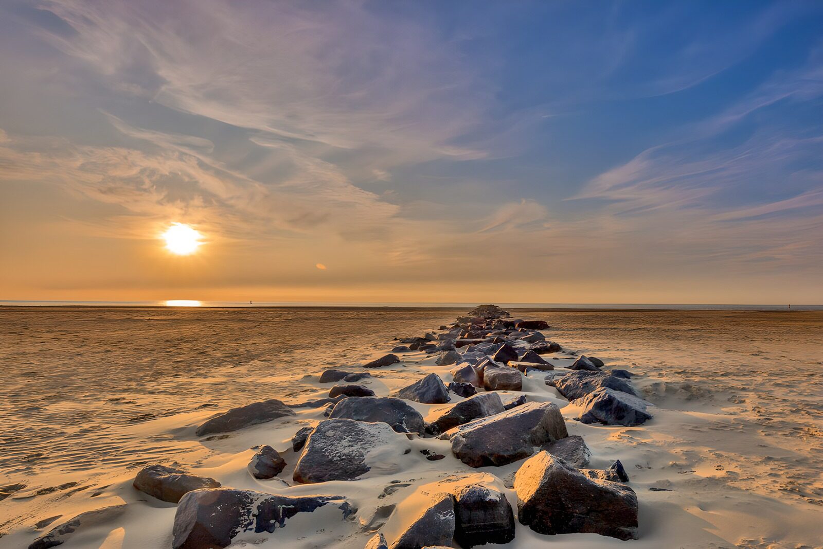 TP11261: Zonsondergang boven het strand