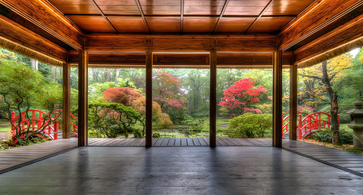 Uitkijk vanuit tempel op Japanse tuin