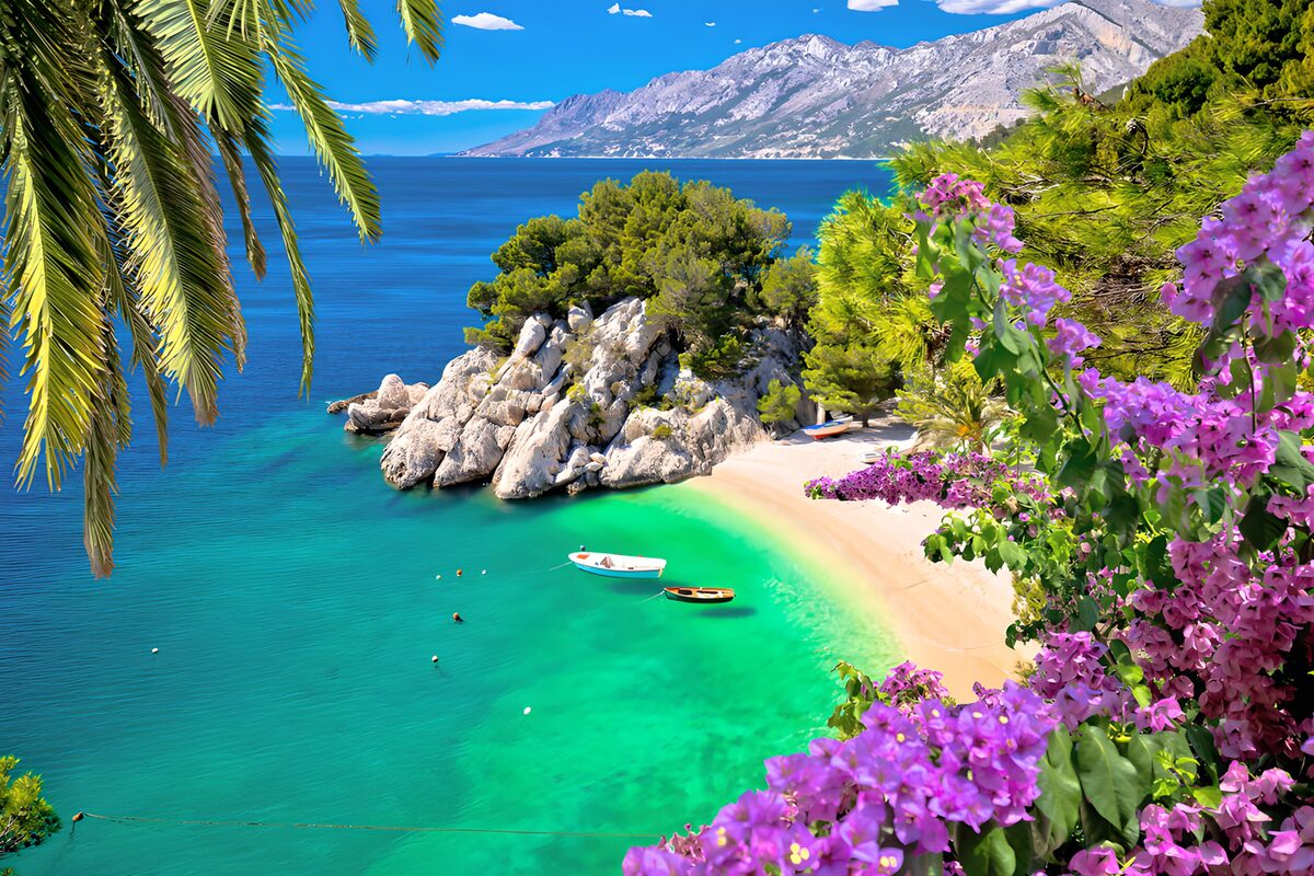 Paradijselijk strand met turquoise water
