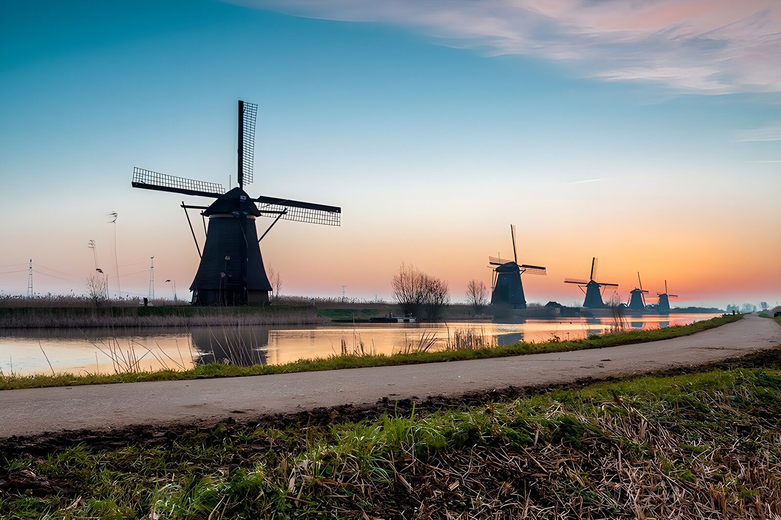 TP41396: Molens bij zonsondergang