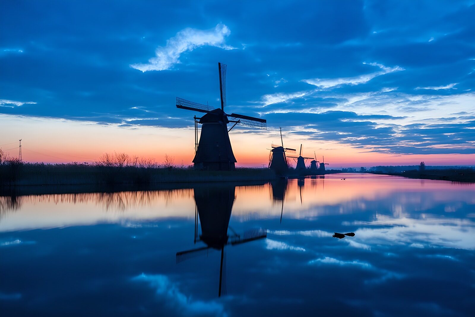 TP41665: Molenlandschap bij zonsondergang