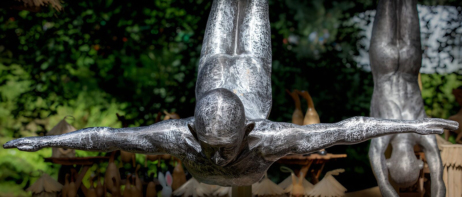 TP17194: Vliegende Staalfiguren in de Natuur