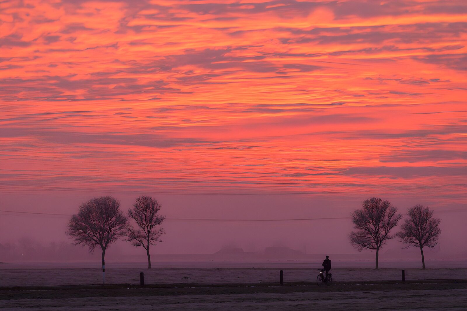 TP99881: Prachtige zonsondergang boven het landschap