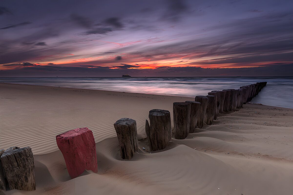 TP90367: Zonsondergang bij de zee