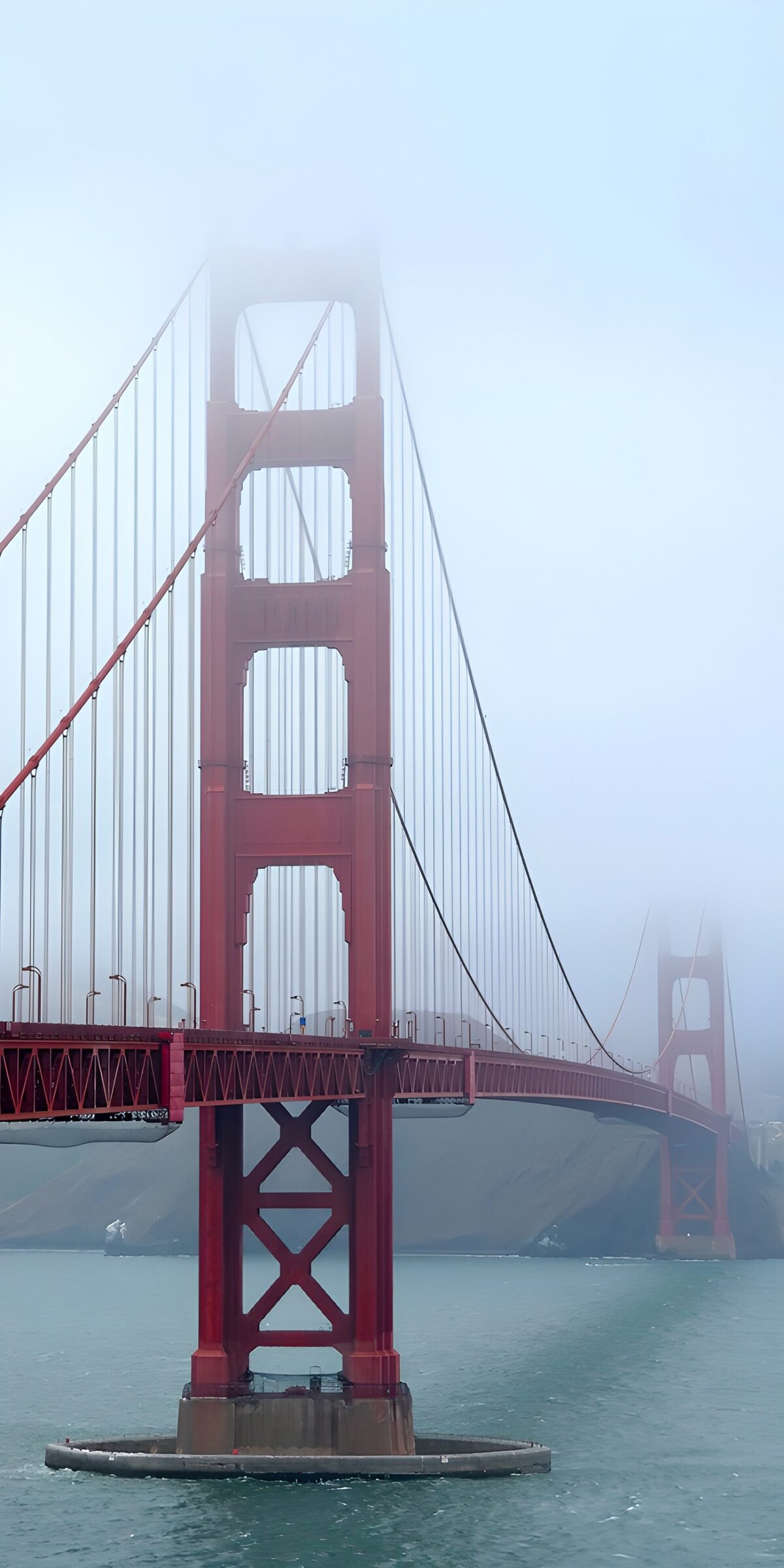 TP11574: De Gouden Poortbrug in de Mist